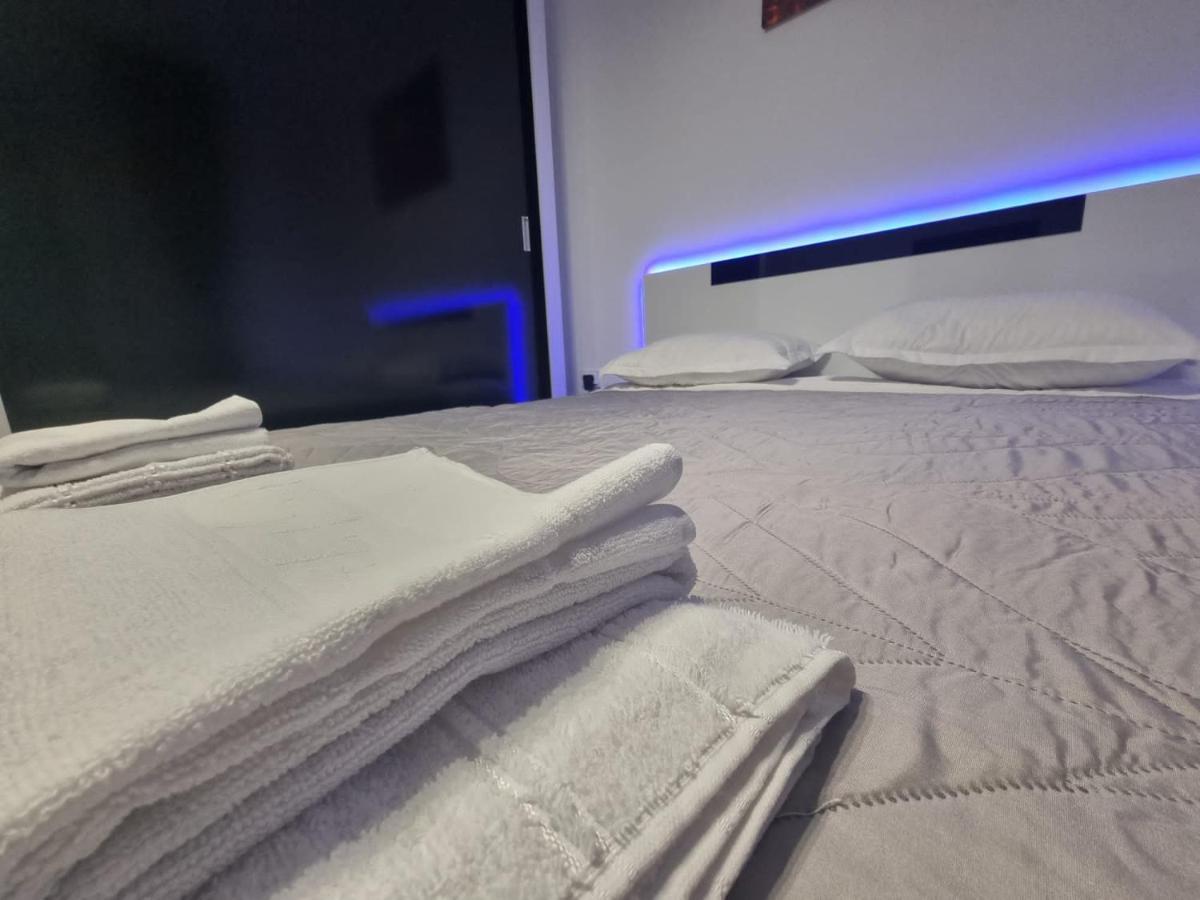 Dreams Escape 2 Διαμέρισμα Κραϊόβα Εξωτερικό φωτογραφία